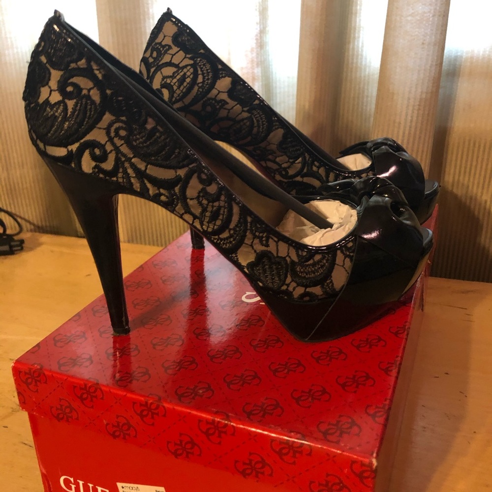 Guess Chief shoe black lace print